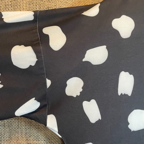 NWT Urban Threads oversized splodge print tshirt dress in black 10 - Picture 4 of 8